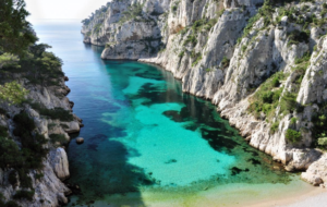 La calanque d'En-Vau est une des plus belle calanque où il fait bon de se baigner à Marseille ! 