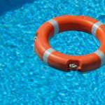 bouée de sauvetage piscine