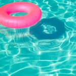 Anniversaire autour d'une piscine privée à Lyon