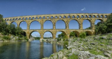 pont du gard sur le gardon