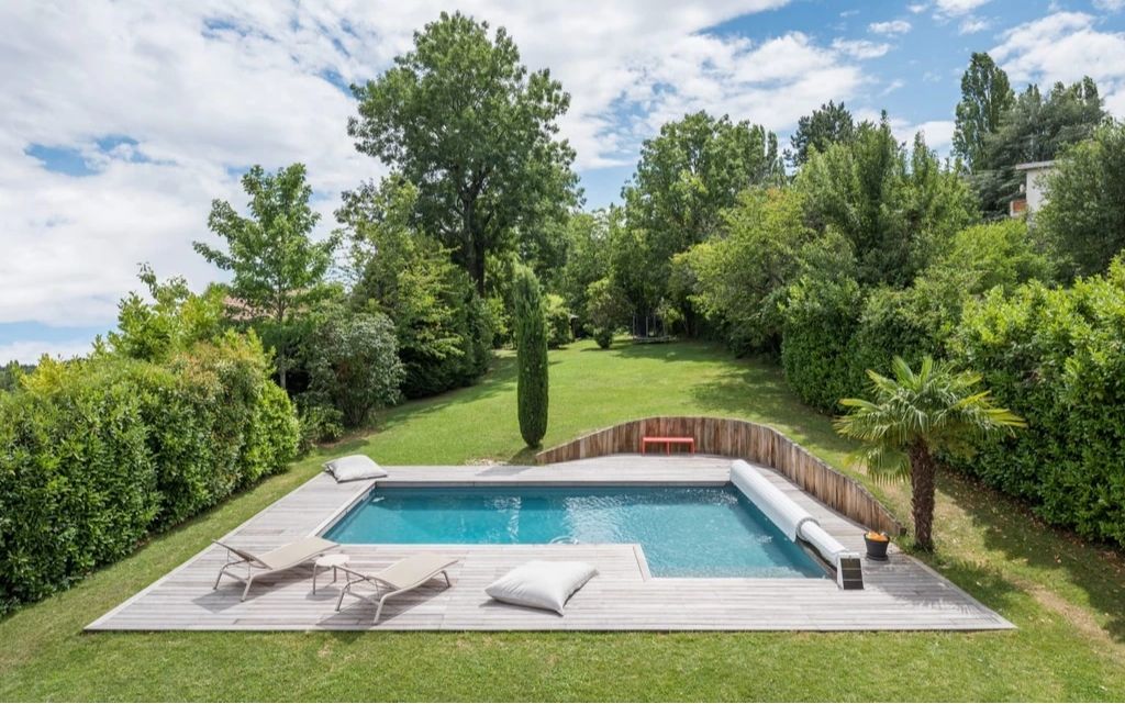 Piscine pour un EVJF à côté de Lyon