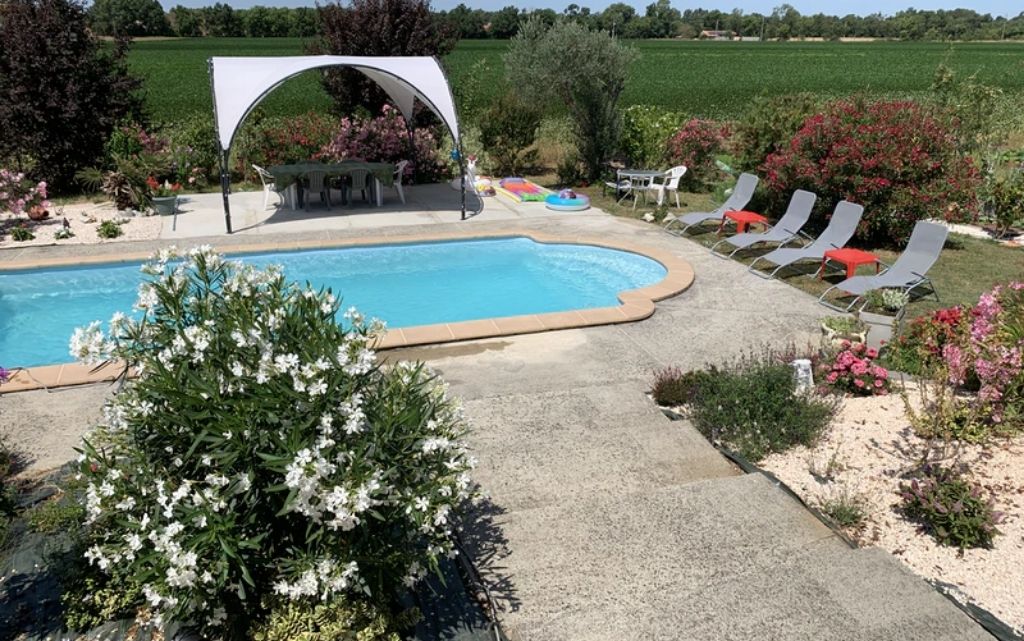 Location d'un jardin avec piscine à Tournefeuille pour un anniversaire
