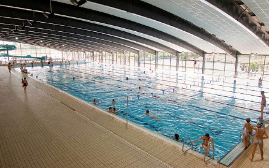 Centre aquatique à côté de Monluçon