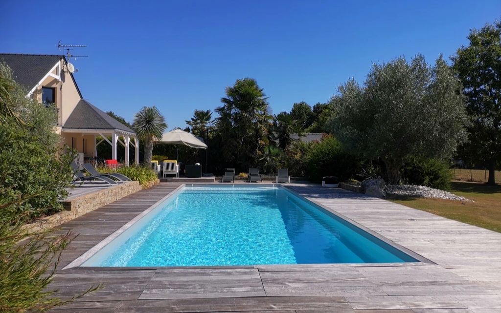 Jardin avec piscine à louer pour un anniversaire à Nantes