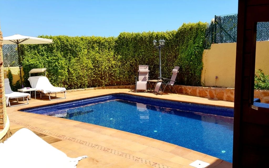 Preciosa piscina privada cerca de Alicante