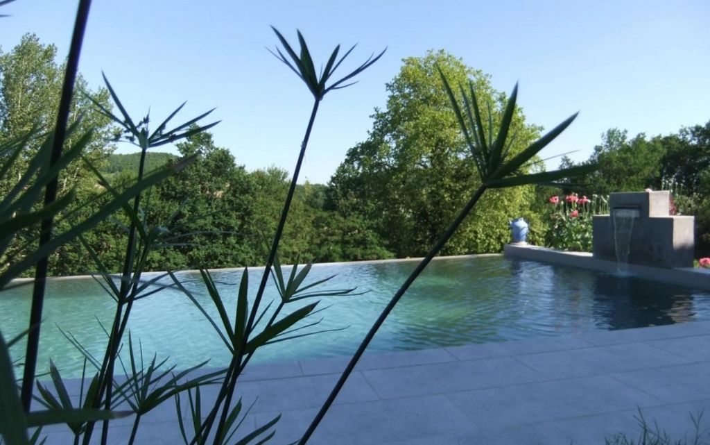 Piscine privée à Lauzerte en Dordogne