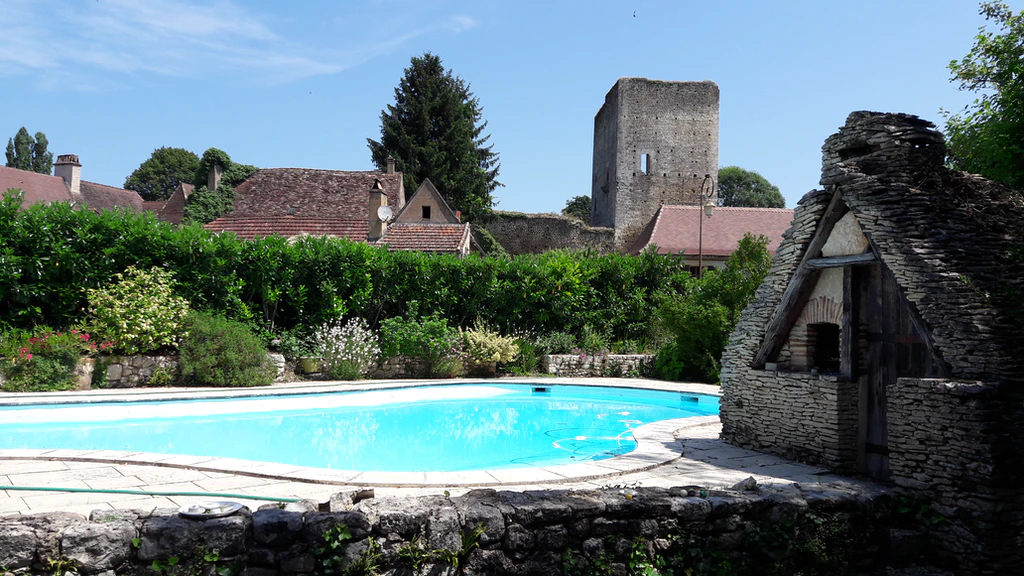 Piscine privée à Cause de Clérans en Dordogne